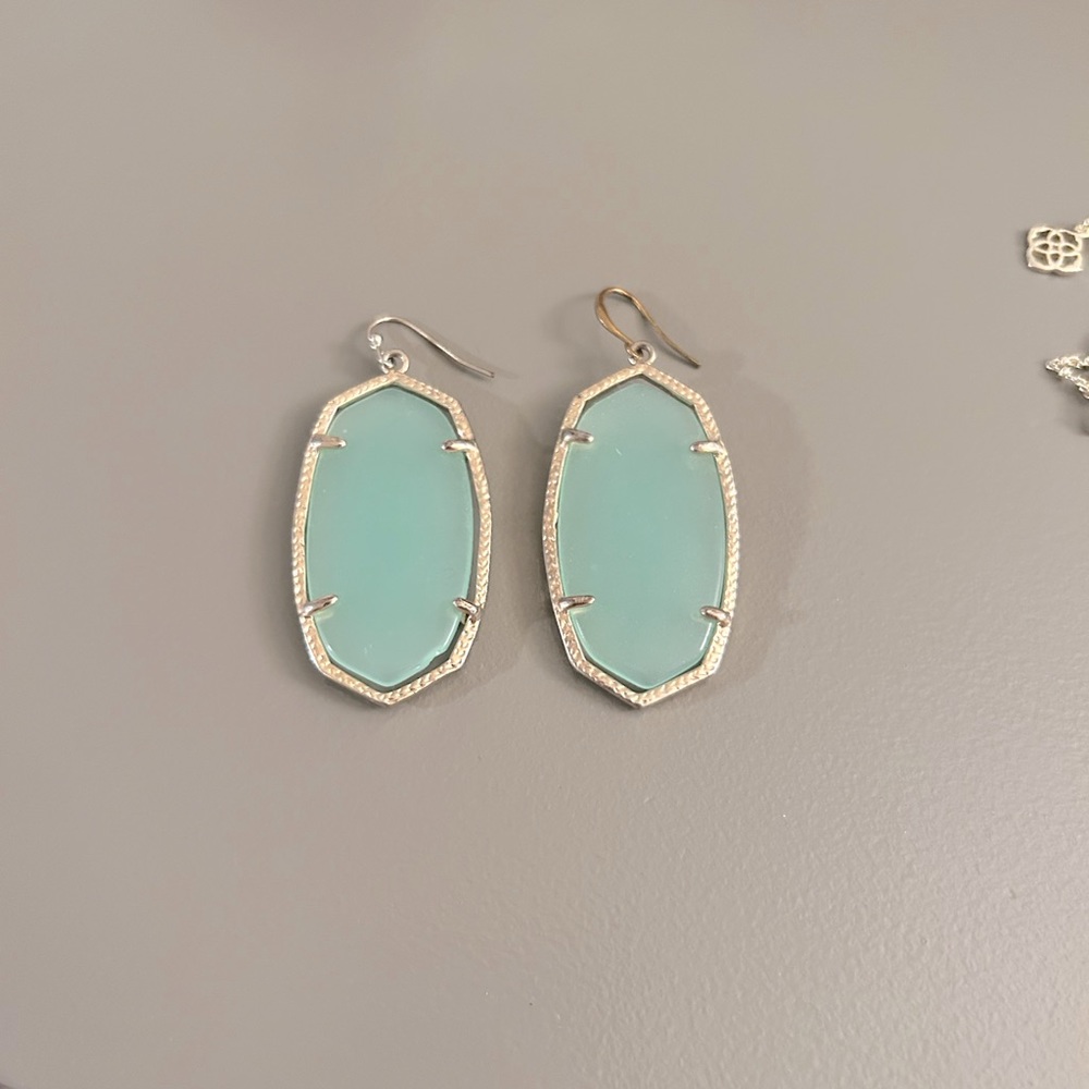 Kendal Scott Elle Gold Drop Earrings